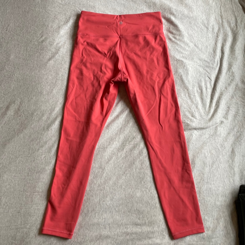 Hot pink yoga leggings